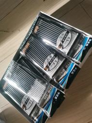 转让全新中性笔笔芯7000支。转让全新中性笔800支 转让全新中性笔笔芯7000支。转让全新中性笔800支